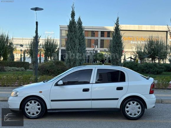 EMSALSİZ_1998_ASTRA_1.6_16VALF_GL_KLİMA_BUZ