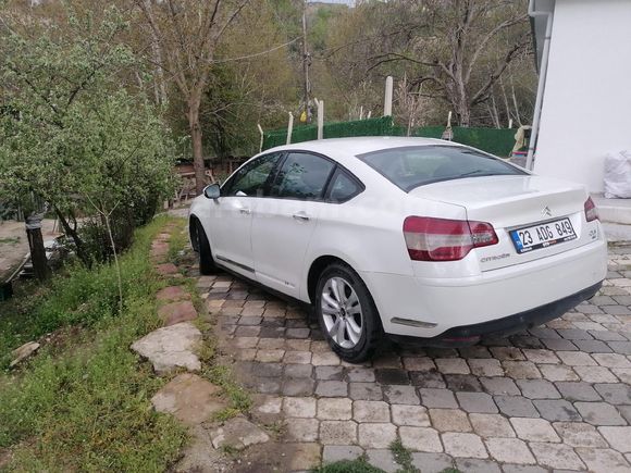 Sahibinden Citroen C5 1.6 e-HDi Confort 2011 Model