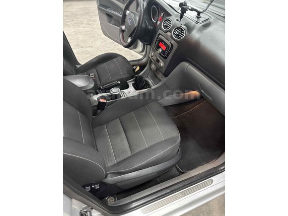 Sahibinden Ford Focus 1.6 TDCi Titanium 2011 Model 