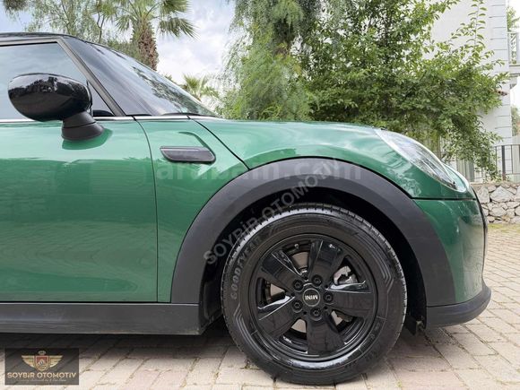 MİNİ COOPER 1.5 CLASSİC CAM TAVAN LANSMAN RENK