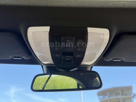 HAKAN'DAN DÜŞÜK KM FULL YETKİLİ SERVİS BAKIMLI E350 CDİ