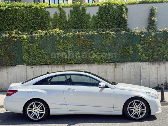 HAKAN'DAN DÜŞÜK KM FULL YETKİLİ SERVİS BAKIMLI E350 CDİ