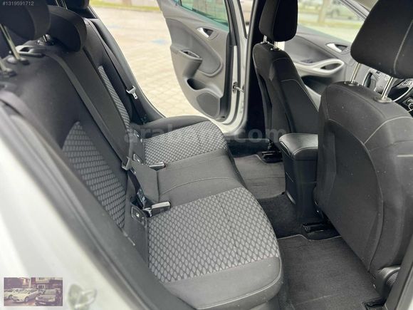 HATASIZ BOYASIZ 2021 OPEL ASTRA 1.5D EDİTİON 122 BG OTOMATİK