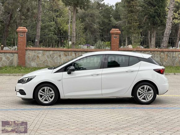 HATASIZ BOYASIZ 2021 OPEL ASTRA 1.5D EDİTİON 122 BG OTOMATİK
