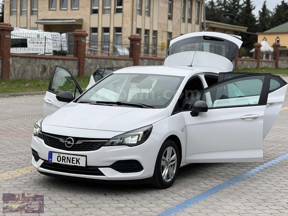HATASIZ BOYASIZ 2021 OPEL ASTRA 1.5D EDİTİON 122 BG OTOMATİK