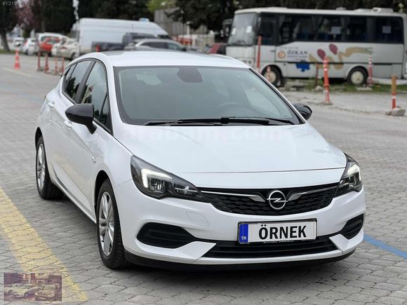 HATASIZ BOYASIZ 2021 OPEL ASTRA 1.5D EDİTİON 122 BG OTOMATİK