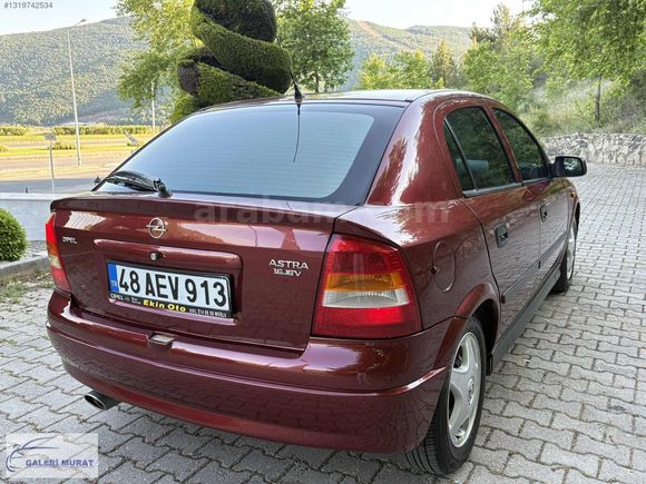 Opel astra 1.6 benzin lpg