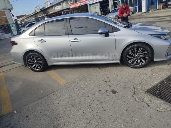 Sahibinden Toyota Corolla 1.5 Vision Plus 2024 Model