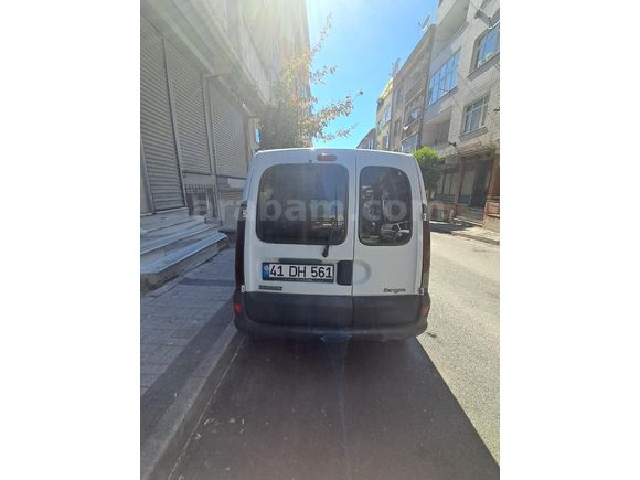 Sahibinden Renault Kangoo 1.4 RNA 2001 Model