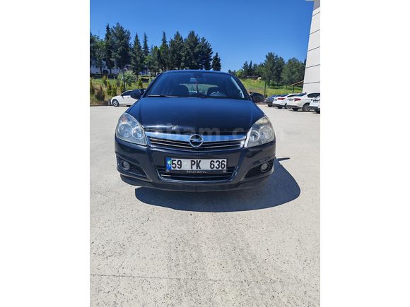 Sahibinden Opel Astra 1.6 Essentia 2012 Model  195.000 km Siyah