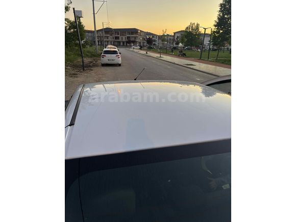 Sahibinden Renault Symbol 1.2 Joy 2013 Model Sakarya 248 km Beyaz