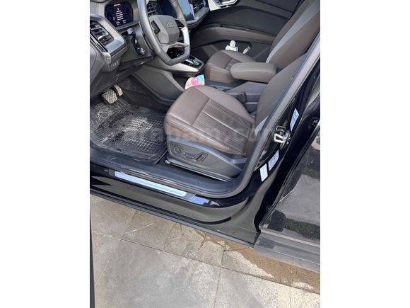 Sahibinden Audi Q4 E-Tron 2024 Model  33.000 km Siyah