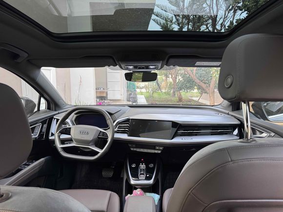 Sahibinden Audi Q4 E-Tron 2024 Model  33.000 km Siyah