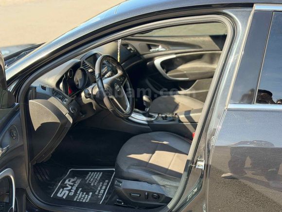 Sahibinden Opel Insignia 2.0 CDTI Cosmo 2010 Model  253.000 km Siyah