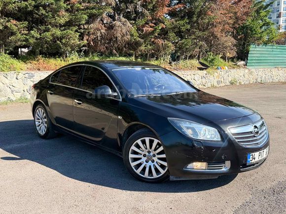 Sahibinden Opel Insignia 2.0 CDTI Cosmo 2010 Model  253.000 km Siyah