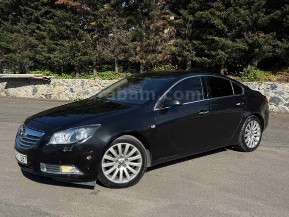 Sahibinden Opel Insignia 2.0 CDTI Cosmo 2010 Model  253.000 km Siyah