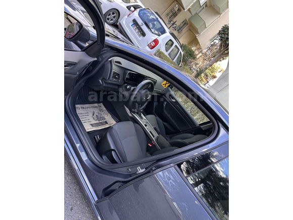 Sahibinden Renault Megane 1.3 TCe Touch 2025 Model 