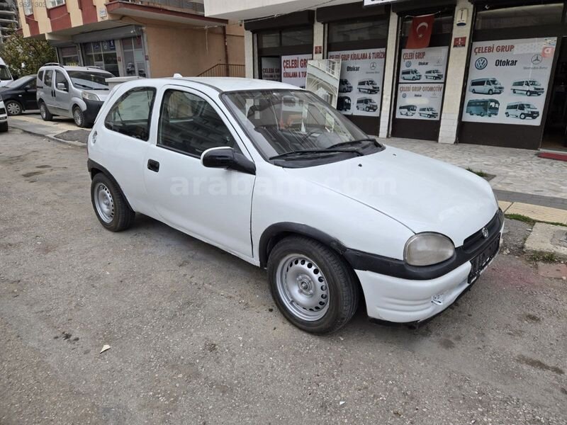 Galeriden Opel Corsa 1.6 GSi 1997 Model Ankara 335.000 km Beyaz