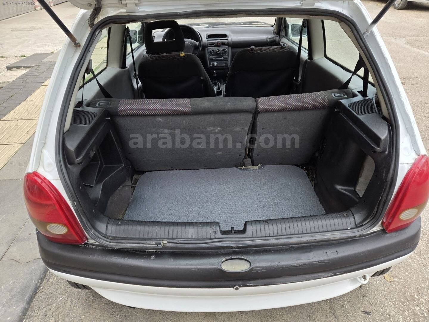Galeriden Opel Corsa 1.6 GSi 1997 Model Ankara 335.000 km Beyaz 6