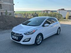 HATASIZ BOYASIZ 147 KM OTOMATİK 2013 MODEL CAM TAVAN
