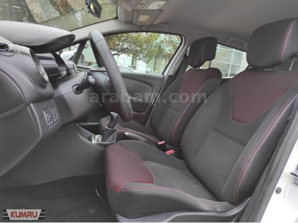 KUMRU OTOMOTİV'DEN 2015 RENAULT CLİO 1.5 dCi Joy 75 HP