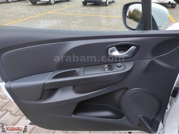 KUMRU OTOMOTİV'DEN 2015 RENAULT CLİO 1.5 dCi Joy 75 HP