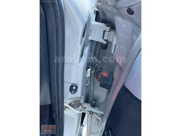 ÇİTİL'DEN 2001 MODEL 1 DEĞİŞENLİ VECTRA KARTA TAKSİT