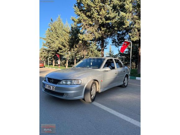 ÇİTİL'DEN 2001 MODEL 1 DEĞİŞENLİ VECTRA KARTA TAKSİT
