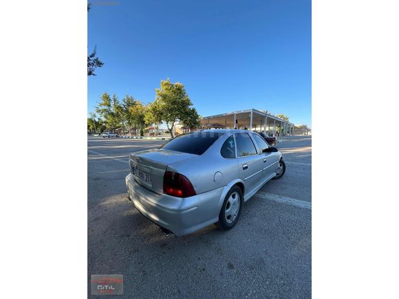 ÇİTİL'DEN 2001 MODEL 1 DEĞİŞENLİ VECTRA KARTA TAKSİT