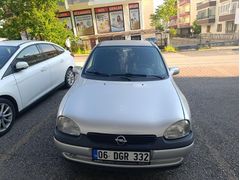 memurdan Opel Corsa 1.4 100.Yıl 2000 Model
