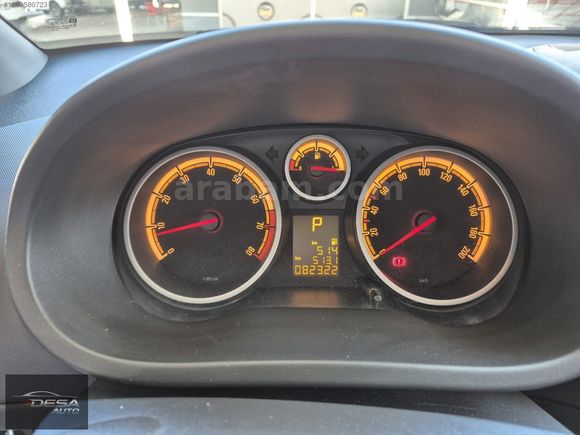 DESA AUTO'DAN 2013 OPEL CORSA 1.4 OTOMATİK 82.000 KMDE