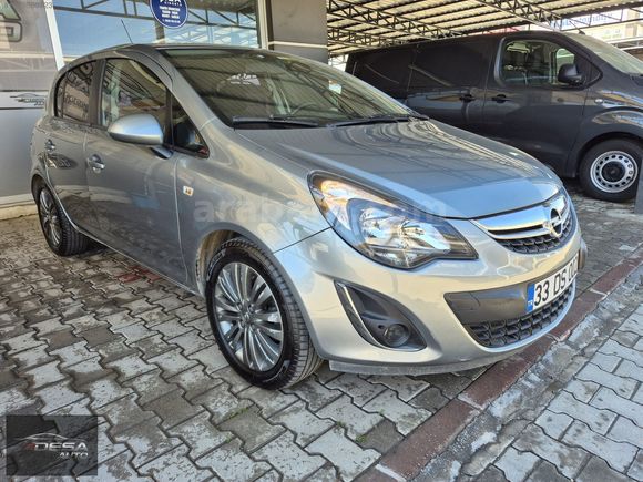 DESA AUTO'DAN 2013 OPEL CORSA 1.4 OTOMATİK 82.000 KMDE