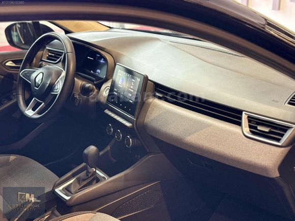 ÇETİN MOTORS 2023 CLIO 5 EVOLUTİON G.GÖRÜŞ+HAYALET+ DÜŞÜK KM
