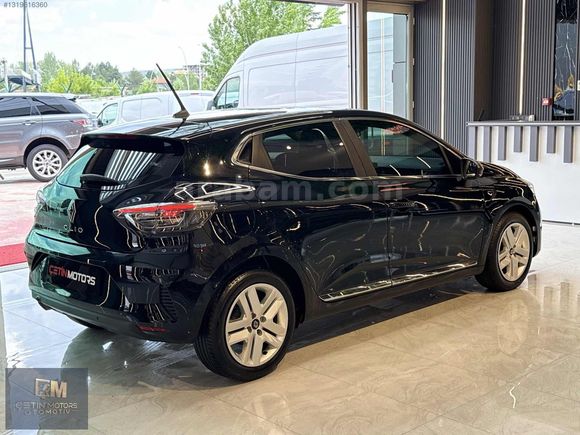 ÇETİN MOTORS 2023 CLIO 5 EVOLUTİON G.GÖRÜŞ+HAYALET+ DÜŞÜK KM