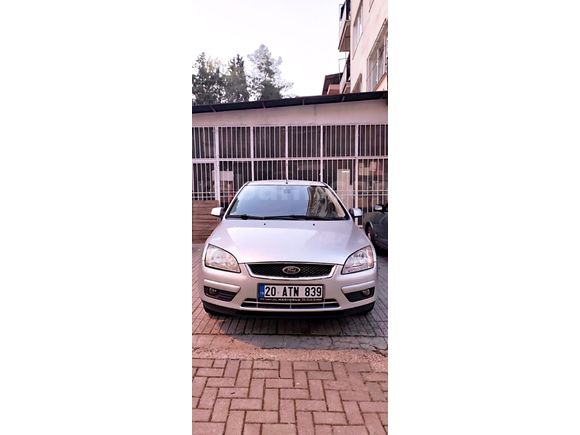 Sahibinden Ford Focus 1.6 TDCi Ghia 2006 Model  288.000 km Gri
