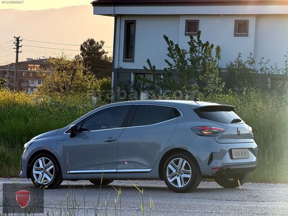2024 RENAULT CLİO 1.0 TCE EVOLUTİON ( 38 BİN KM )