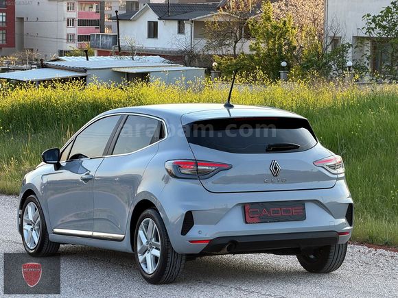 2024 RENAULT CLİO 1.0 TCE EVOLUTİON ( 38 BİN KM )