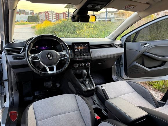 2024 RENAULT CLİO 1.0 TCE EVOLUTİON ( 38 BİN KM )