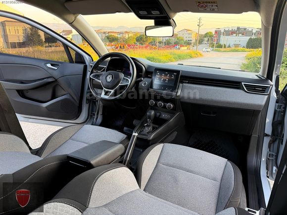 2024 RENAULT CLİO 1.0 TCE EVOLUTİON ( 38 BİN KM )