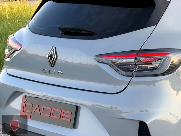 2024 RENAULT CLİO 1.0 TCE EVOLUTİON ( 38 BİN KM )