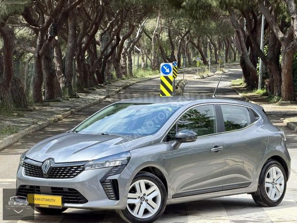 2025 RENAULT CLİO EVOLUTİON HATASIZ BOYASIZ 14 BİN KM DE