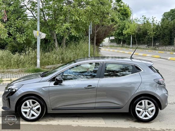 2025 RENAULT CLİO EVOLUTİON HATASIZ BOYASIZ 14 BİN KM DE