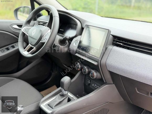2025 RENAULT CLİO EVOLUTİON HATASIZ BOYASIZ 14 BİN KM DE