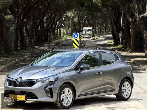 2025 RENAULT CLİO EVOLUTİON HATASIZ BOYASIZ 14 BİN KM DE