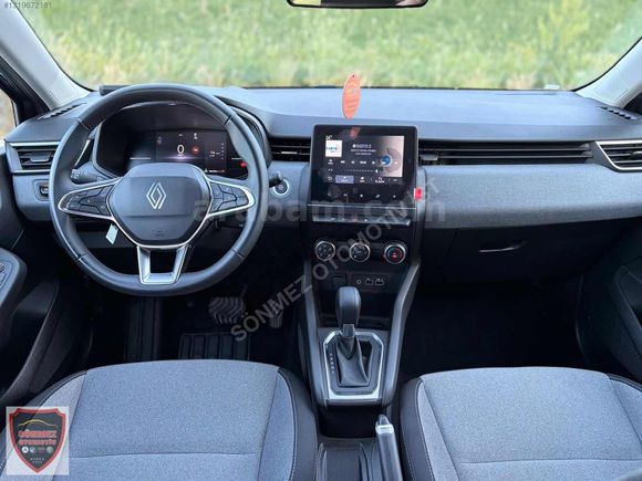 SÖNMEZ'DEN 2025 CLİO 1.0TCE EVOLUTİON GSR HATASIZ 20.000KM