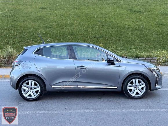 SÖNMEZ'DEN 2025 CLİO 1.0TCE EVOLUTİON GSR HATASIZ 20.000KM