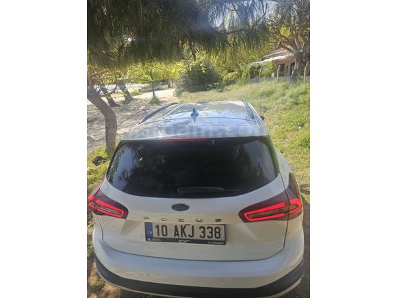 Sahibinden Ford Focus 1.0 EcoBoost Active X 2023 Model  52.000 km Beyaz