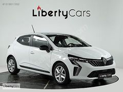 2025 RENAULT CLİO 1.0TCE EVOLUTİON BOYASIZ %20 KDV 19.000 KM