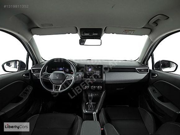 2025 RENAULT CLİO 1.0TCE EVOLUTİON BOYASIZ %20 KDV 19.000 KM