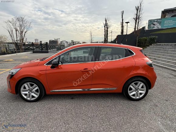 2024 YENİ CLİO 1.0 TCE EVOLUTİON 90 HP 18 BİN KM GSR 2 HATASIZ